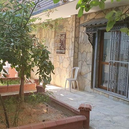 2+1 Apartm With Garden + Balcony , At Ladies Beach Кушадасъ Екстериор снимка