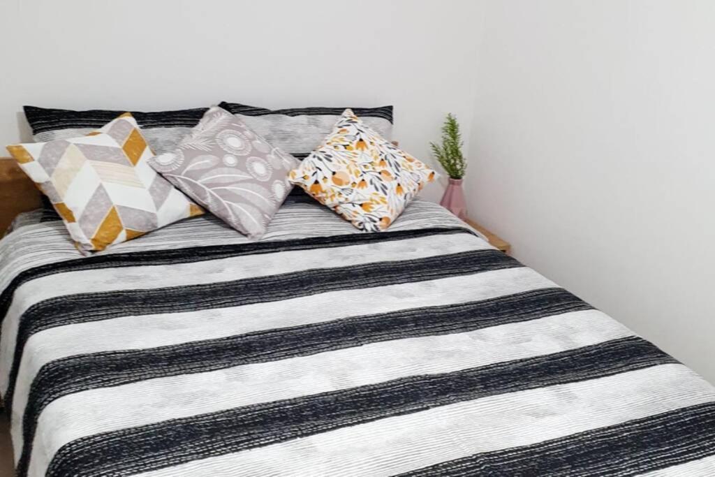 2+1 Apartm With Garden + Balcony , At Ladies Beach Кушадасъ Екстериор снимка