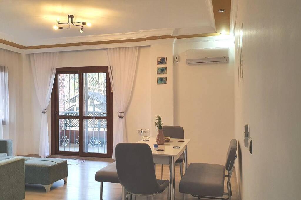 2+1 Apartm With Garden + Balcony , At Ladies Beach Кушадасъ Екстериор снимка