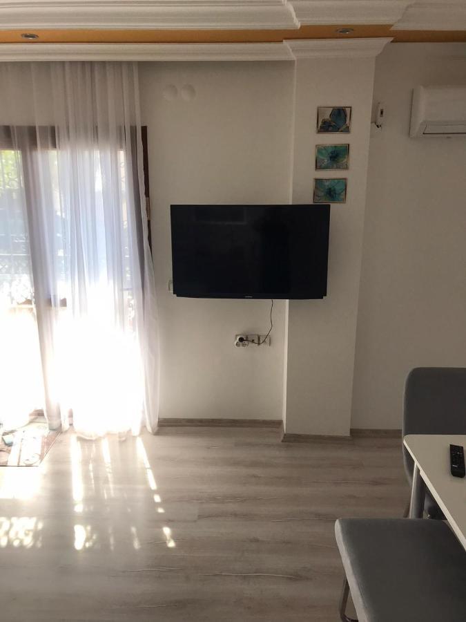 2+1 Apartm With Garden + Balcony , At Ladies Beach Кушадасъ Екстериор снимка