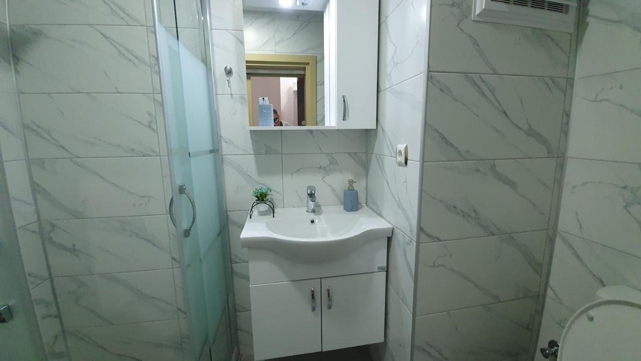 2+1 Apartm With Garden + Balcony , At Ladies Beach Кушадасъ Екстериор снимка