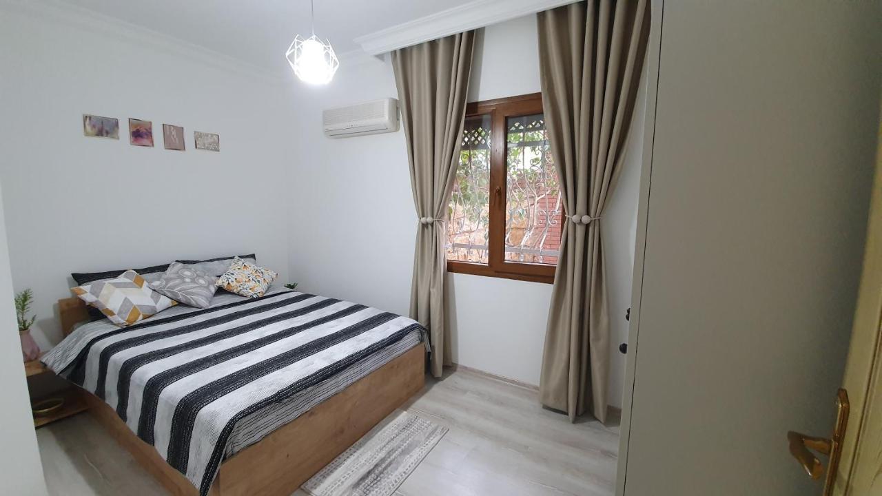 2+1 Apartm With Garden + Balcony , At Ladies Beach Кушадасъ Екстериор снимка